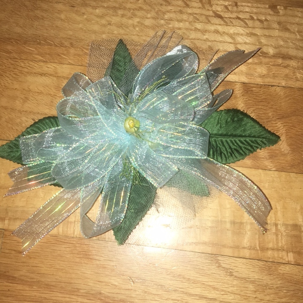 Corsage band